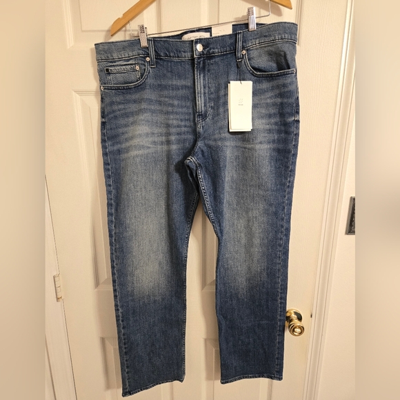Calvin Klein Blue Jeans Straight Fit 38x32 With Stretch New With Tags - Picture 1 of 9
